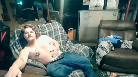 Snapshot of averag3joe chatting on 02-21-25, 04:59 averag3joe online show from 02-21-25, 04:59