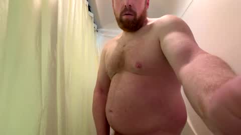 Snapshot of averagedan90 chatting on 03-09-26, 10:08 Dan online show from 03-09-26, 10:08