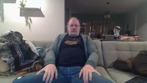 Snapshot of averagegreg chatting on 02-05-26, 04:28 Greg online show from 02-05-26, 04:28