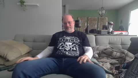 Snapshot of averagegreg chatting on 02-06-26, 05:49 Greg online show from 02-06-26, 05:49