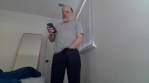 Snapshot of averagegreg chatting on 05-15-26, 11:06 Greg online show from 05-15-26, 11:06