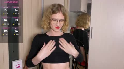 Alex online show from 12-16-25, 09:31