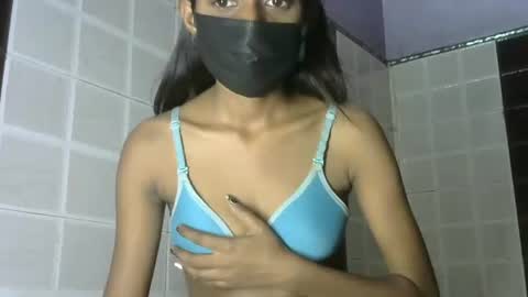 Snapshot of avery_lust01 chatting on 05-16-26, 06:32 avery_lust01 online show from 05-16-26, 06:32