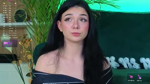 Snapshot of averywillow chatting on 11-17-25, 10:48 AveryWillow online show from 11-17-25, 10:48