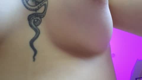 Snapshot of avgustina_love chatting on 07-04-26, 08:53 avgustina_love online show from 07-04-26, 08:53