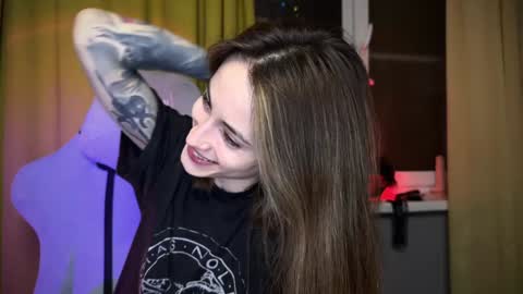 Snapshot of aviva_faith chatting on 12-19-24, 11:57 Aviva online show from 12-19-24, 11:57