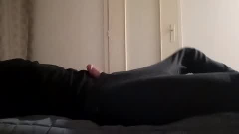 Snapshot of avoupourcesoir chatting on 12-13-24, 12:09 avoupourcesoir online show from 12-13-24, 12:09