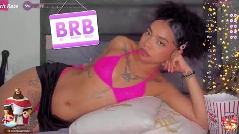 Avril online show from 12-18-25, 07:36