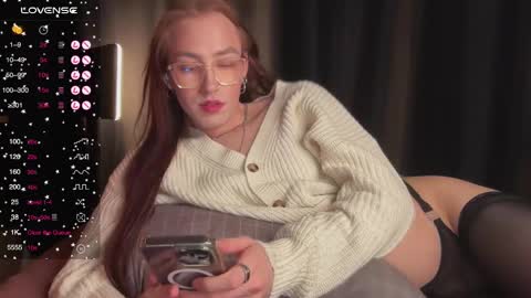 avril_pearly_ online show from 03-09-25, 11:25