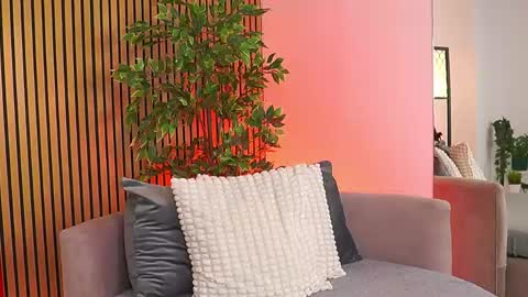Snapshot of avrillcyrux chatting on 05-16-26, 10:36 AVRILL CYRUX online show from 05-16-26, 10:36