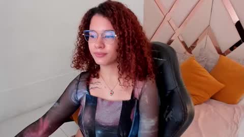 Avril  online show from 02-21-26, 01:01