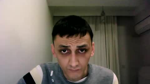 Snapshot of awesenheit chatting on 01-13-25, 01:28 awesenheit online show from 01-13-25, 01:28