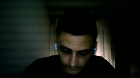 Snapshot of awesenheit chatting on 10-18-25, 11:55 awesenheit online show from 10-18-25, 11:55