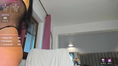 Snapshot of awesome_jolie chatting on 11-27-25, 07:32 Jolie online show from 11-27-25, 07:32