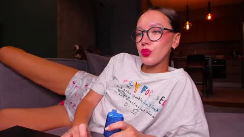 Snapshot of awgustina_sweetheart22 chatting on 12-04-24, 01:53 Awgustina online show from 12-04-24, 01:53
