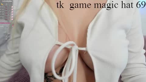 Emily online show from 01-10-25, 02:46