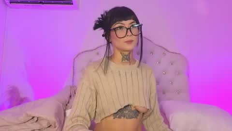 Snapshot of axarasss chatting on 05-19-26, 07:42 axarasss online show from 05-19-26, 07:42