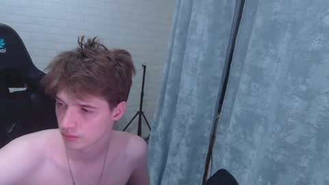 Snapshot of axel_0ne chatting on 05-26-26, 07:54 axel_0ne online show from 05-26-26, 07:54