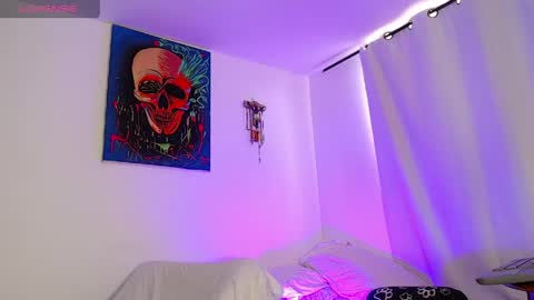 Independiente Model online show from 05-26-26, 05:09