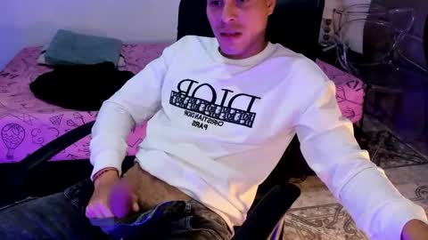 Snapshot of axel__fierro chatting on 04-16-26, 12:55 axel__fierro online show from 04-16-26, 12:55