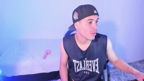 Snapshot of axel__fierro chatting on 04-25-26, 08:39 axel__fierro online show from 04-25-26, 08:39