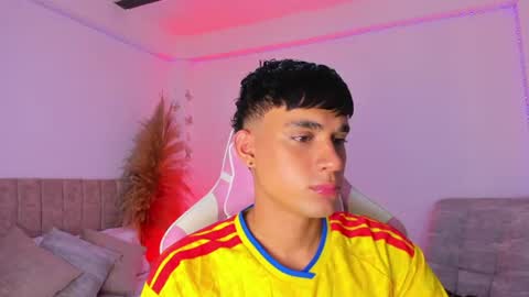 AXEL online show from 06-13-26, 08:56