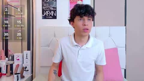 Axel Evanss online show from 11-18-25, 12:31