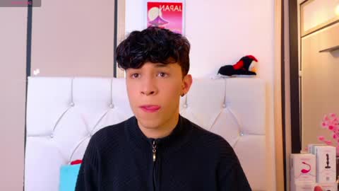 Axel Evanss online show from 04-25-26, 01:36