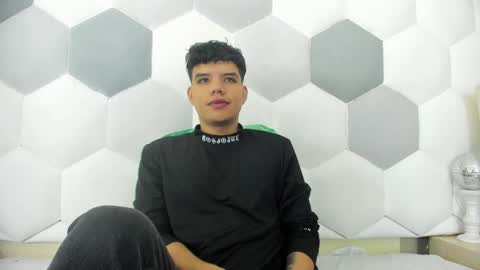 Axel Forte online show from 11-14-25, 01:54