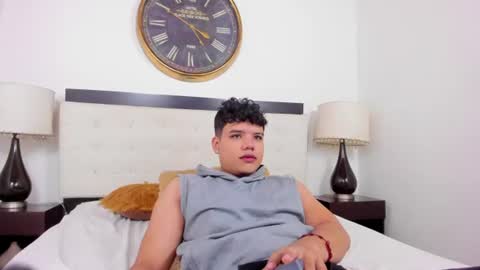 Axel Forte online show from 06-18-26, 04:22