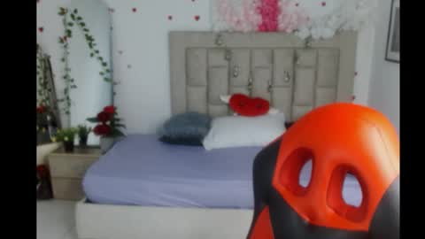 Axel online show from 06-05-26, 01:12