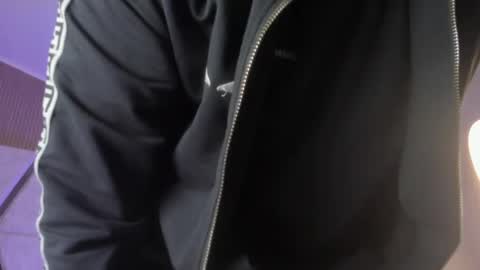 axel_grey_ online show from 05-31-26, 12:23