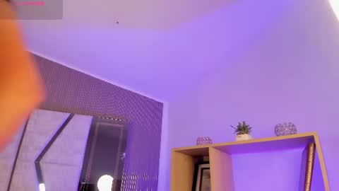 axel_grey_ online show from 07-17-26, 12:45