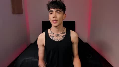 Snapshot of axel_inkshade chatting on 07-05-26, 11:23 Axel online show from 07-05-26, 11:23