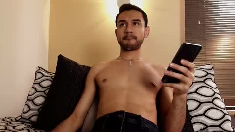 Axel Moon online show from 11-22-25, 02:16