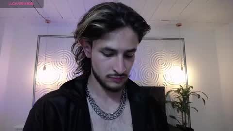 Axel  online show from 07-04-26, 03:51