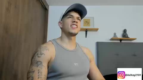 INDEPENDENT MODEL  online show from 03-12-26, 11:33