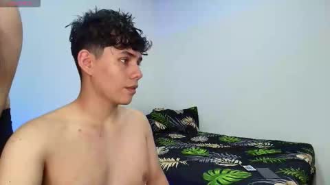 Snapshot of axel_willows chatting on 11-16-25, 08:03 SHOW WILLOWS online show from 11-16-25, 08:03