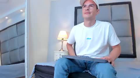 axel_wolfe online show from 07-20-26, 08:33