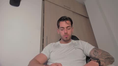 axelblaze_1 online show from 03-11-26, 12:22