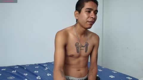 Snapshot of axelgaell chatting on 05-26-26, 01:07 axelgaell online show from 05-26-26, 01:07