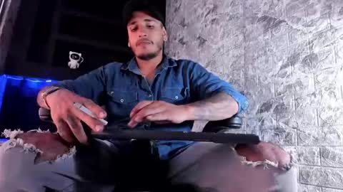 Snapshot of axell_cross2 chatting on 11-03-25, 06:42 Axell Cross2 online show from 11-03-25, 06:42