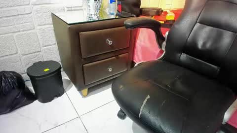 Axell Cross2 online show from 04-21-26, 01:42