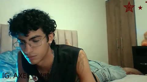 Axel  online show from 12-05-25, 12:08