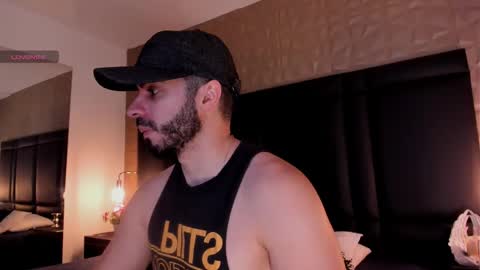 Snapshot of axelthompsom chatting on 10-01-25, 11:38 Axel Thompsom online show from 10-01-25, 11:38