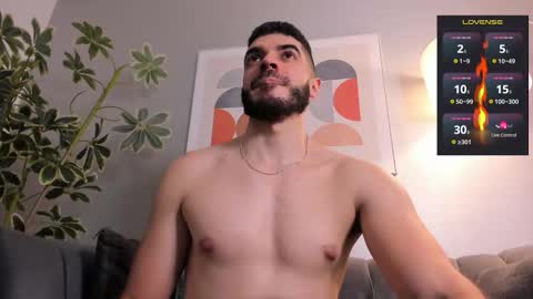 Snapshot of axelthompsom chatting on 10-25-25, 10:59 Axel Thompsom online show from 10-25-25, 10:59