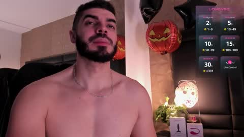 Snapshot of axelthompsom chatting on 10-27-25, 11:25 Axel Thompsom online show from 10-27-25, 11:25