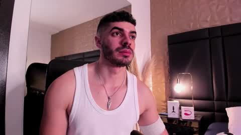 Snapshot of axelthompsom chatting on 11-20-25, 11:21 Axel Thompsom online show from 11-20-25, 11:21