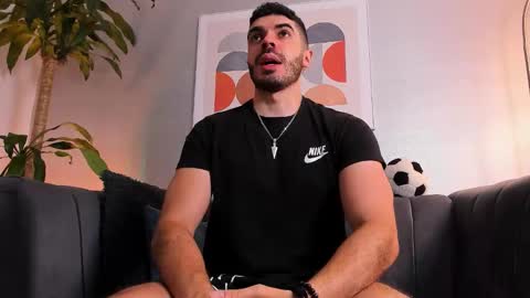 Snapshot of axelthompsom chatting on 11-23-25, 11:54 Axel Thompsom online show from 11-23-25, 11:54