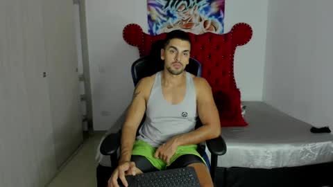 Axel online show from 05-13-26, 11:33